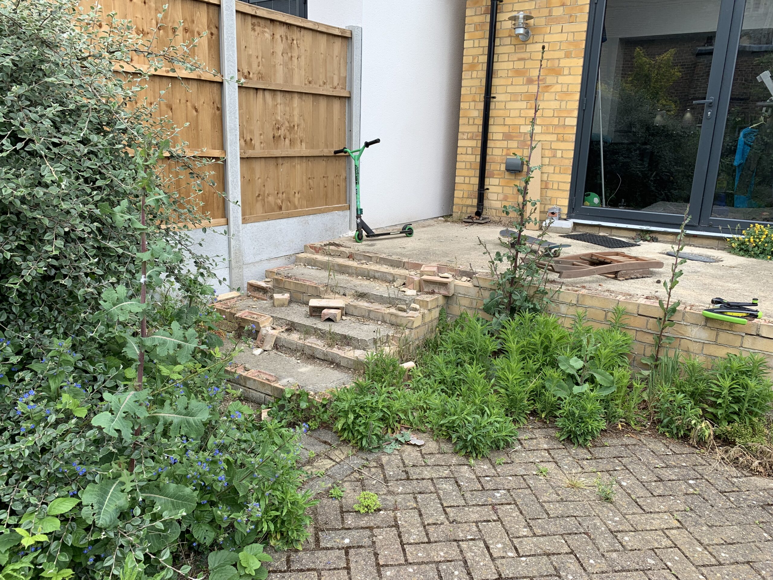 Leyton Fencing Decking & Landscaping